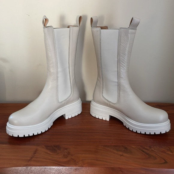 L’intervalle off white seracuse leather Chelsea Chunky lug sole boots 37 - Picture 2 of 10
